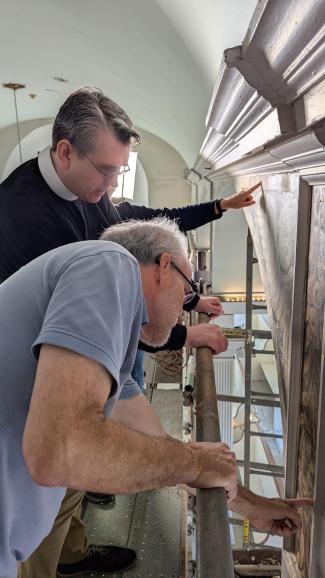 Old North vicar Matthew Cadwell and conservator Gianfranco Pocobene